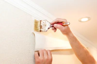 Pose de papier peint à Méry-Bissières-en-Auge — revêtements muraux et toiles de verre